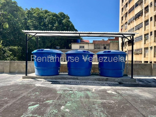 Casa Comercial En Venta El Paraiso Mls #25-18189 Bm