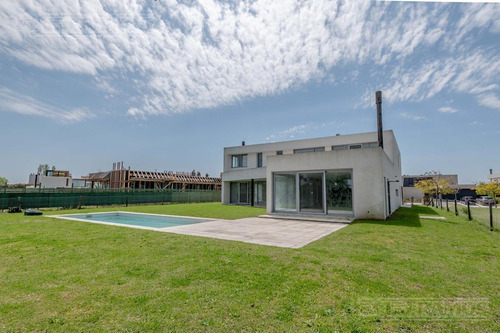 Imagen 21 de 21 de Casa En Venta En El Golf