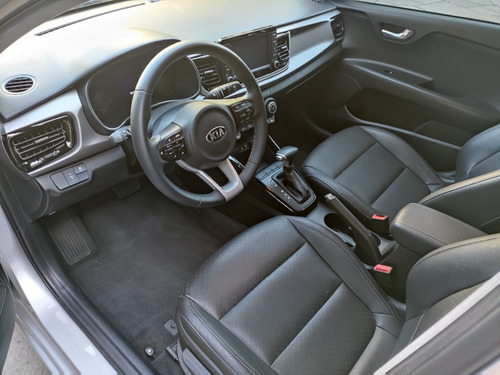 Imagem 9 de 16 de Kia Rio Ex 1.6 Automático Com Apenas 6.500km