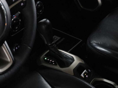 Imagem 10 de 13 de Jeep Renegade Longitude 2016
