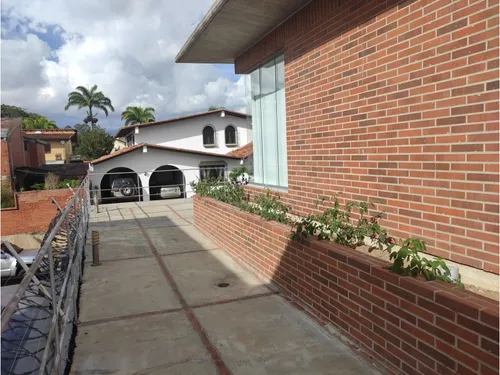 Casa Lomas De La Lagunita