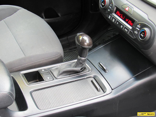 Imagen 18 de 25 de Kia Sorento Trust 2.4 (4*2)