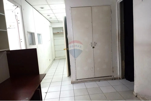 Arriendo Amplio Local Metro Ñuñoa