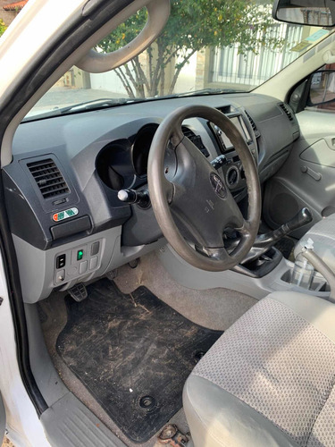 Toyota Hilux 2.5 Dx Pack Cab Doble 4x4 (2009) 2008