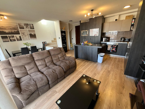 Triplex | 2d | 3b | Est.+bod | Quincho Privado | 130 M2