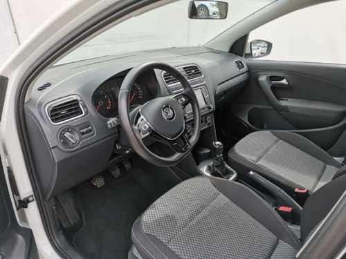 Imagen 11 de 12 de Vento Comfortline Plus Std 2020