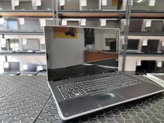 Laptop Clevo Core I5 1ra 4gb Ram 300gb Disco 16