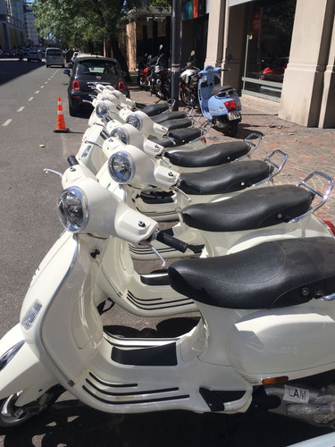 Imagen 17 de 25 de Vespa Vxl 150