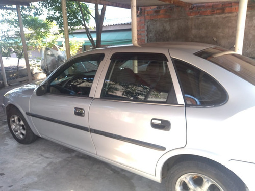 Imagem 11 de 14 de Chevrolet Vectra 1999 2.2