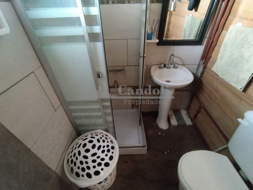 Casa En Venta - 2 Unidades De 2 Y 3 Ambientes A 2 Cuadras Del Mar, Santa Elena, Santa Clara Del Mar.
