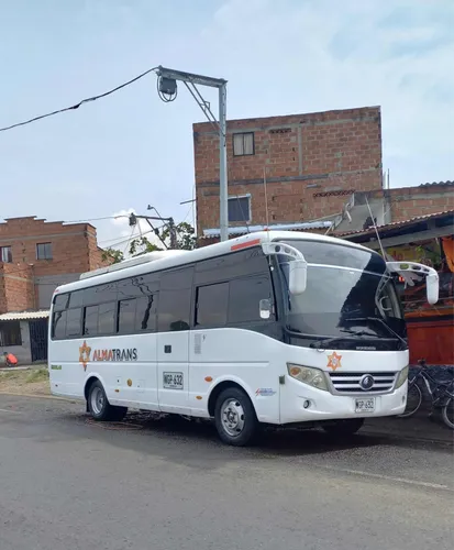Buseta Yutong 2015 24pj