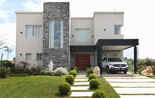 Casa En Venta - San Lucas