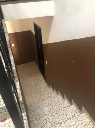 Edificio De 3 Pisos Barrio Colon