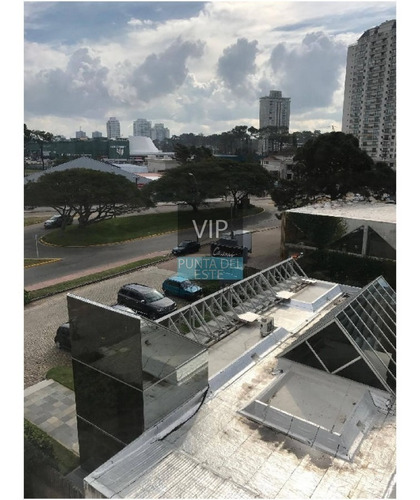 Apartamento En Aidy Grill, 2 Dormitorios Alquiler Anual - Ref: 240