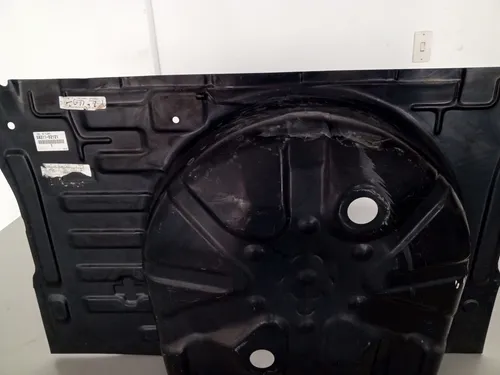 Piso De Maleta Yaris 2000/2002