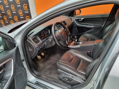 Imagen 11 de 17 de Volvo S60 T4 1,6 Mt 2014