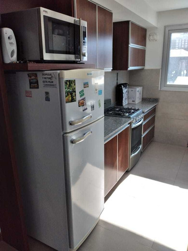 Imagen 6 de 14 de Vendo Inmueble Compuesto Por 1 Cochera, 2 Locales Y 5 Deptos