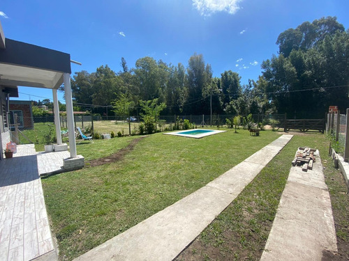 Imagen 4 de 11 de Casa En Venta En El Pato