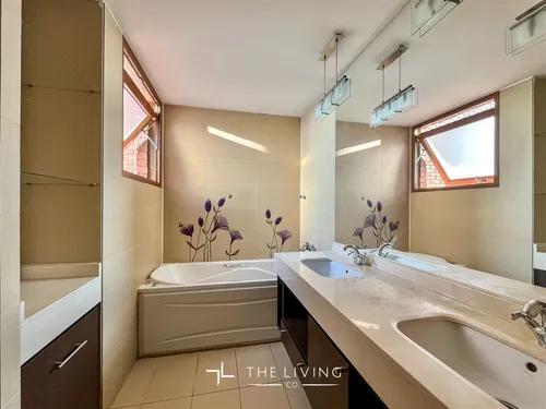 Departamento En Arriendo De 3 Dorm. En Las Condes