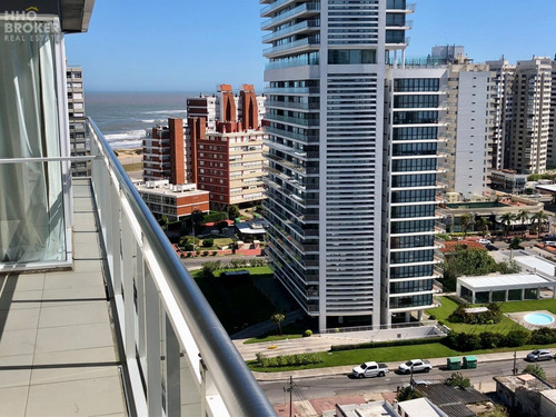 Apartamento En Venta Y Alquiler Torre Manhattan. Punta Del Este. Aidy Gril.