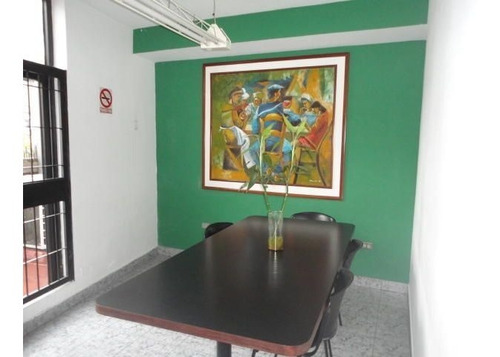 Imagen 5 de 10 de Tibizay Diaz Vende Oficina En Chacao 22-2904 0414-412-02-53