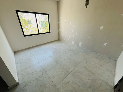 Casa En Venta En Veracruz. Con 4 Recamaras. Fracc. Las Palmas.