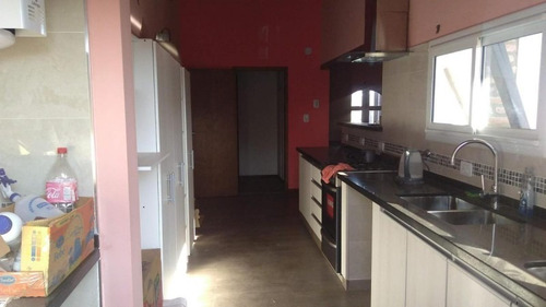 Imagen 5 de 7 de Casa Tres Dormitorios Funes