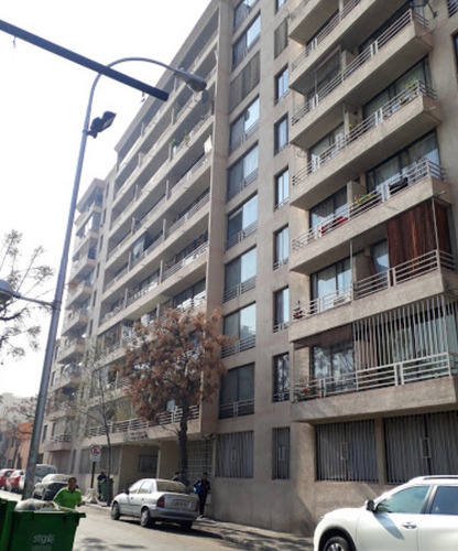 1d + 1b En Aldunate 1064 - Santiago.