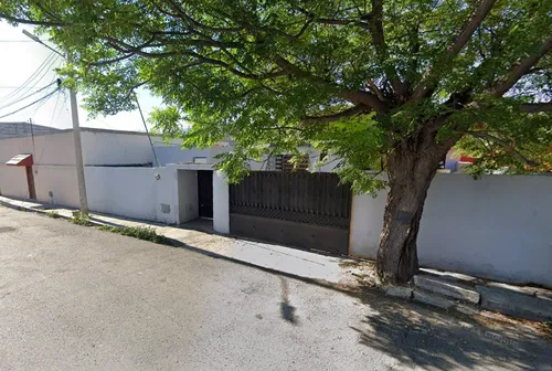 Casa Adjudicada Ubicada En Gaspar Duarte, Los Fundadores, Saltillo, Coah. Sk04