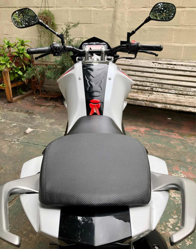 Yamaha Fz 16