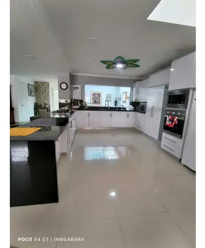 Venta De Casa En El Paraíso