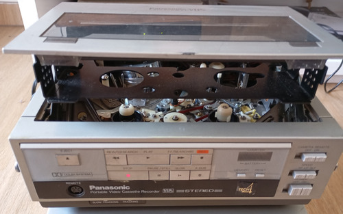( Leia ) Vídeo Cassete Portátil Panasonic Pv-6000 + Bolsa (Usado)