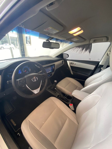 Imagen 17 de 19 de Toyota Corolla Xei Pack Mt 2019