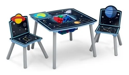 Mesa De Madera Infantil Con Dos Sillas Espacio Planetas Color Multicolor