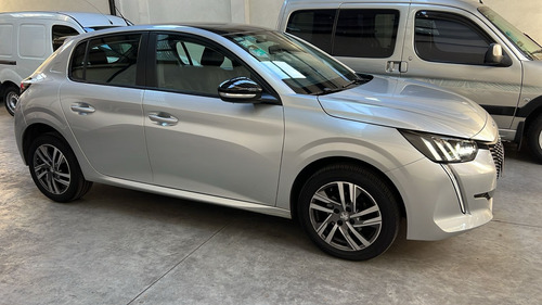 Peugeot 208 1.6 Feline Tiptronic