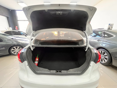 Ford Focus III 1.6 Sedan S
