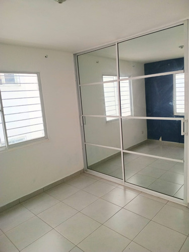 Hermoso Apartamento En El Residencial Ita Esther En La Av. Jacobo Majluta Sdn