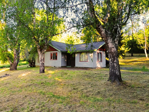 Amplia Casa En Arriendo