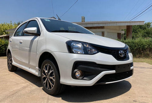 Imagen 6 de 15 de Toyota Etios 1.5 Vvt-i 5 Puertas Manual Xls Pack 0km My2023