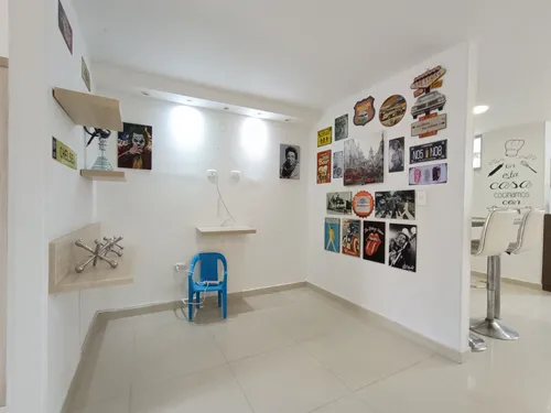 Casa En Venta En La Floresta. Cod V30737