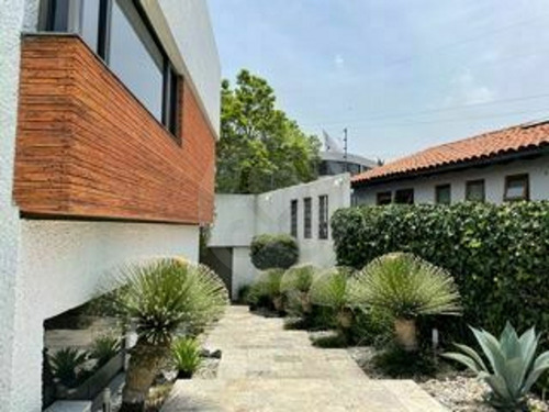 Casa En Venta En Bosque De Las Lomas