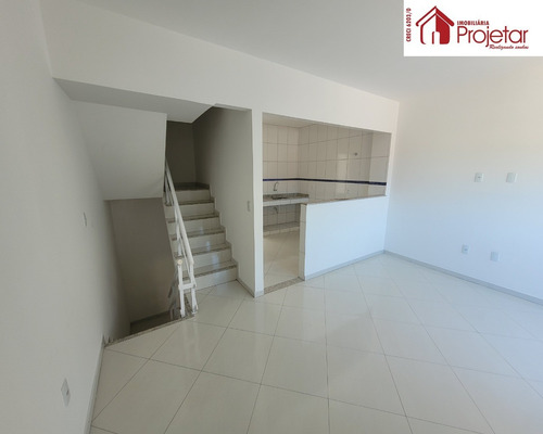 Imagem 13 de 30 de Moquetá/n.iguaçu.triplex Independente, 2 Quantos Sendo 1 Suíte, 2 Banheiros E Garagem - Ca00568 - 33573473