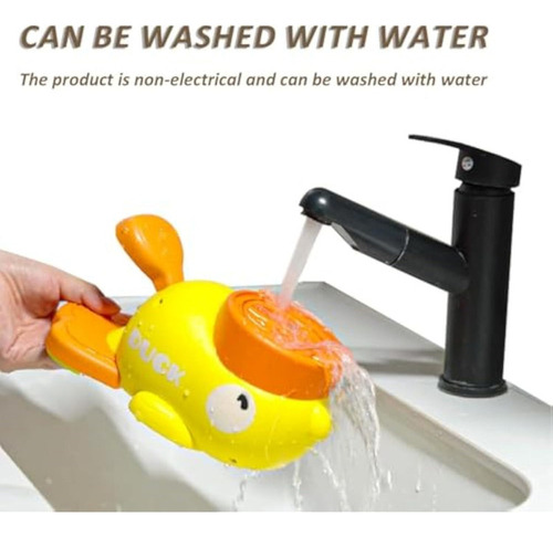 A Duck Treat Dispenser Con Botón Funny De Comida Para Perro