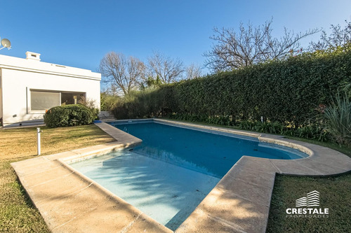 Venta Casa 5 Dormitorios Kentucky Club De Campo Barrio Privado
