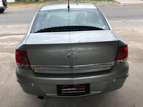 Vectra Elegan. 2.0 8v