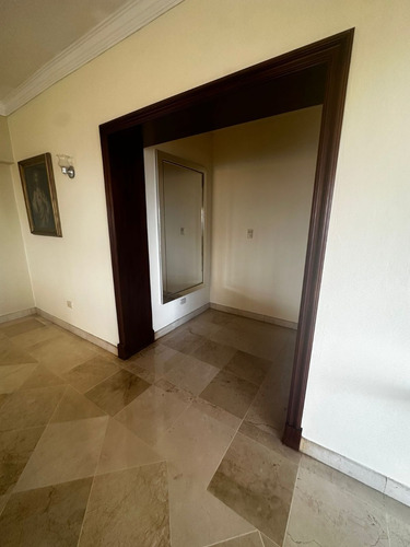 Apartamento En La Esperilla En Venta