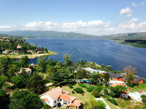 Departamento 2 Dormitorios Con Vista Al Lago En Alquiler Anual