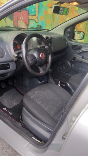 Fiat Uno 1.0 Vivace Celeb. Flex 5P