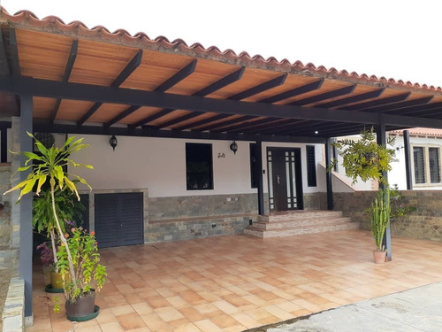 Imagen 3 de 14 de Casa En Villas De Alcala, San Diego 04127407774 (phc-153)