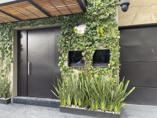 Residencia Espectacular En Paseo De Los Laureles